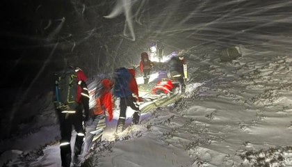 Stranded walkers rescued from Cairngorms blizzard