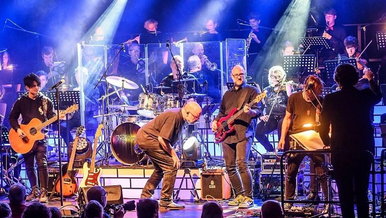 The Wall Part 2,one of these Pink Floyd Tributes mit der Jungen Sinfonie Kaarst beim Kaarster Kultursommer 2024