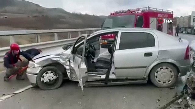 Bursa\'da feci kaza: Kafa kafaya çarpıştılar