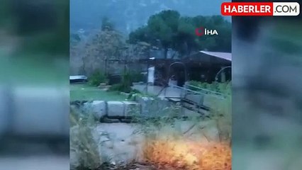 Marmaris'te Toprak Kayması, Araçlar Yolda Mahsur Kaldı
