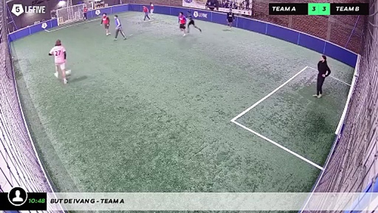 But de Ivan G - Team A