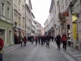erasmus berlinois dans les rues de Prague