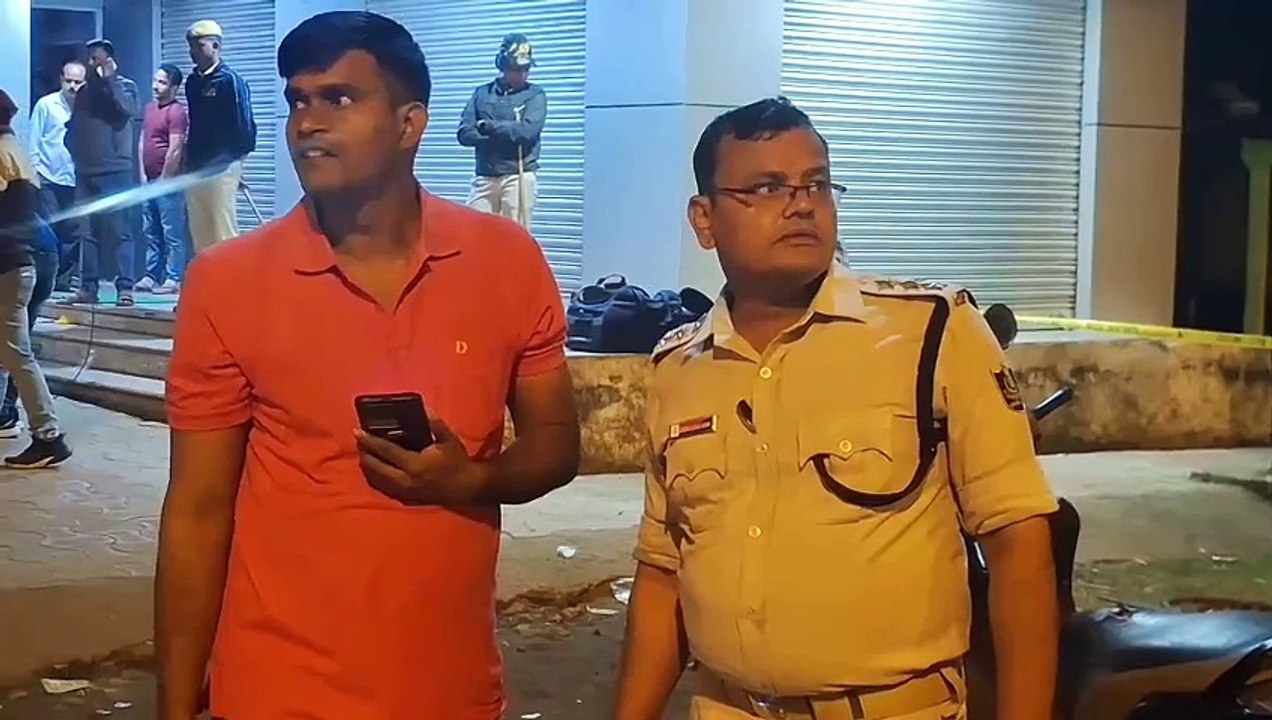 ଲୁଟେରାଙ୍କ ଗୁଳିରେ 2 ମୃତ, ସଟର ଭିତରେ ଲୁଚିଥିଲା ଦୁର୍ବୃତ୍ତ