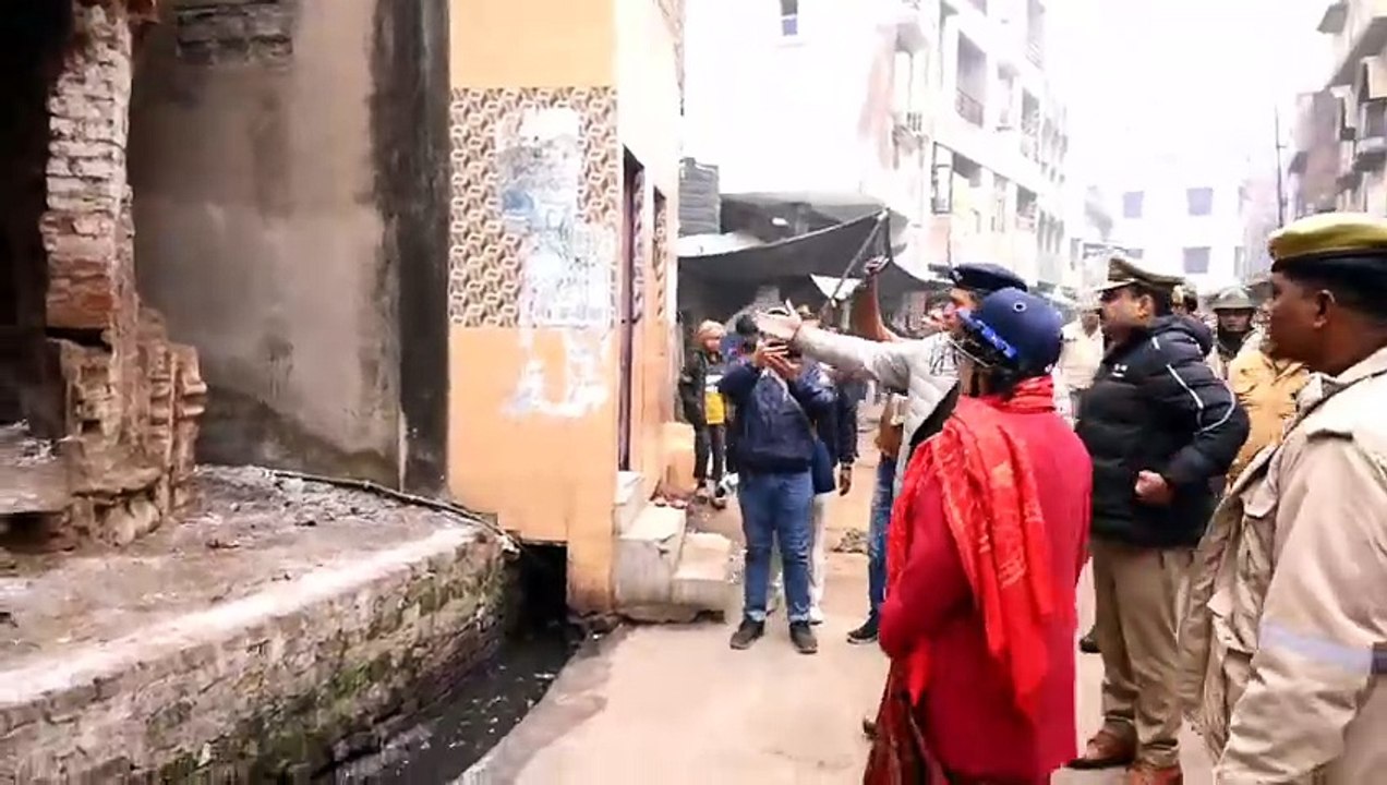 Kanpur Mayor Pramila Pandey Inspected Hanuman Temple in Bekanganj Despite Objection from Muslim Religious Leaders