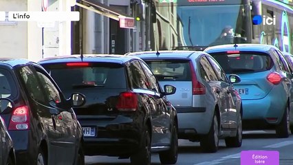 Véhicules Crit'Air 3 interdits à Grenoble et Lyon : les habitants du Nord-Isère pris entre deux ZFE