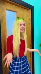 She mistook the monster for her friend!😳🤣 #123go