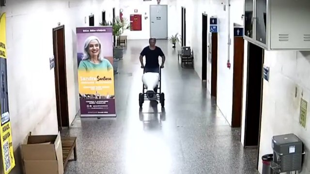 Belediye meclis üyesinin görevi sona erdi : Ofisinden 1 tuvalet, 2 lavaboyu söküp götürdü