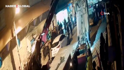 Park halindeki otomobile çarpıp takla attı: O anlar kamerada