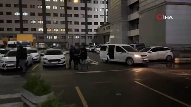 Sosyal medya fenomeni Murat Övüç gözaltına alındı