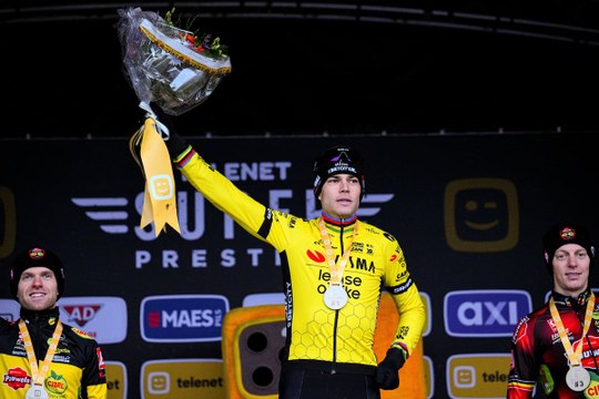 Cycling - Superprestige Cyclo-cross 2025 - Eli Iserbyt et Wout van Aert en ont fait le spectacle à Gullegem, WVA tient enfin sa victoire