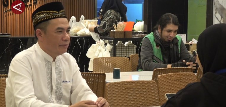 Ini sosok viral Ferry, pedagang bakso yang bangun jalan di Malang