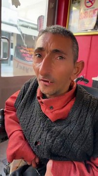 Ferdi Tayfur'un Vanlı hayranı göz yaşlarını tutamadı