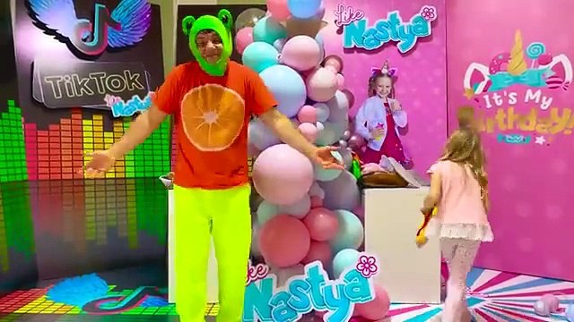 Hot and cold challenge and other adventures of Nastya and Dad