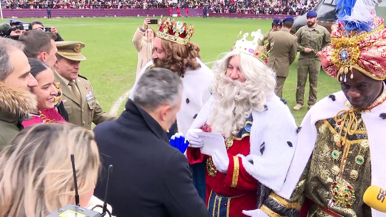 Los Reyes Magos reparten ilusión entre los niños y niñas de Madrid, Valencia y Logroño
