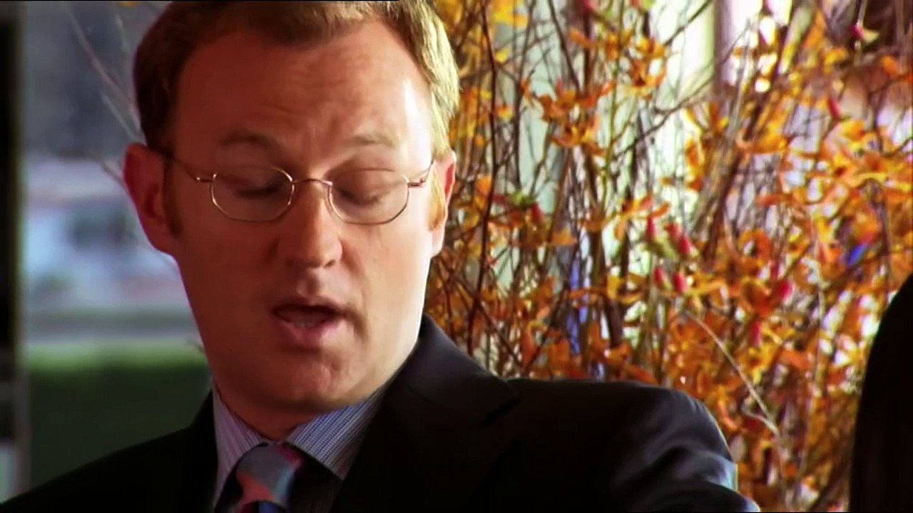 Footballers' Wives. S03 E07.