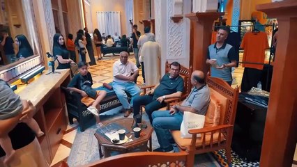 تشرفت بإنظامي لفريق المنظمين لمهرجان أيام عمر الخيام في دبي الذي اقيم بين 15 إلى 17 مايو / أيار الماضي في مسرح تودا في سوق مدينة جميرا في دبي