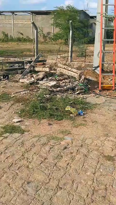 Energisa substitui poste derrubado por ventania no último sábado (04) e realiza melhorias na rede elétrica da Rua Dinamérico Palmeira, no Jatobá
