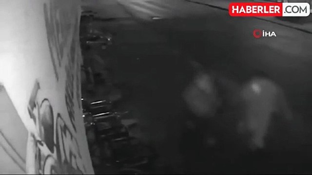 Kayseri'de tekerlekli sandalye hırsızlığı kamerada