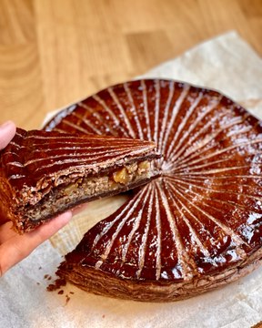 Galette des Rois Chocolat, Noix de Pécan et Poires Caramélisées | Recette Originale, Facile & Rapide