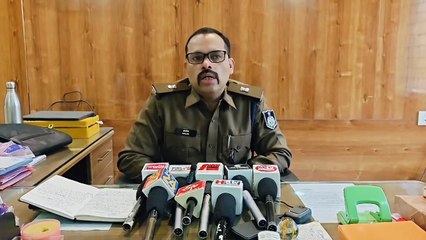 एक्स्ट्रा मैरिटल अफेयर के चलते हत्याकांड की घटना को अंजाम देने वाले वकील ने कोर्ट के समक्ष किया सरेंडर तो पुलिस ने शूटरों को किया अलीगढ़ से गिरफ्तार।