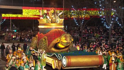 O encanto da "Cabalgata": Madrid celebra a tradição dos Reis Magos