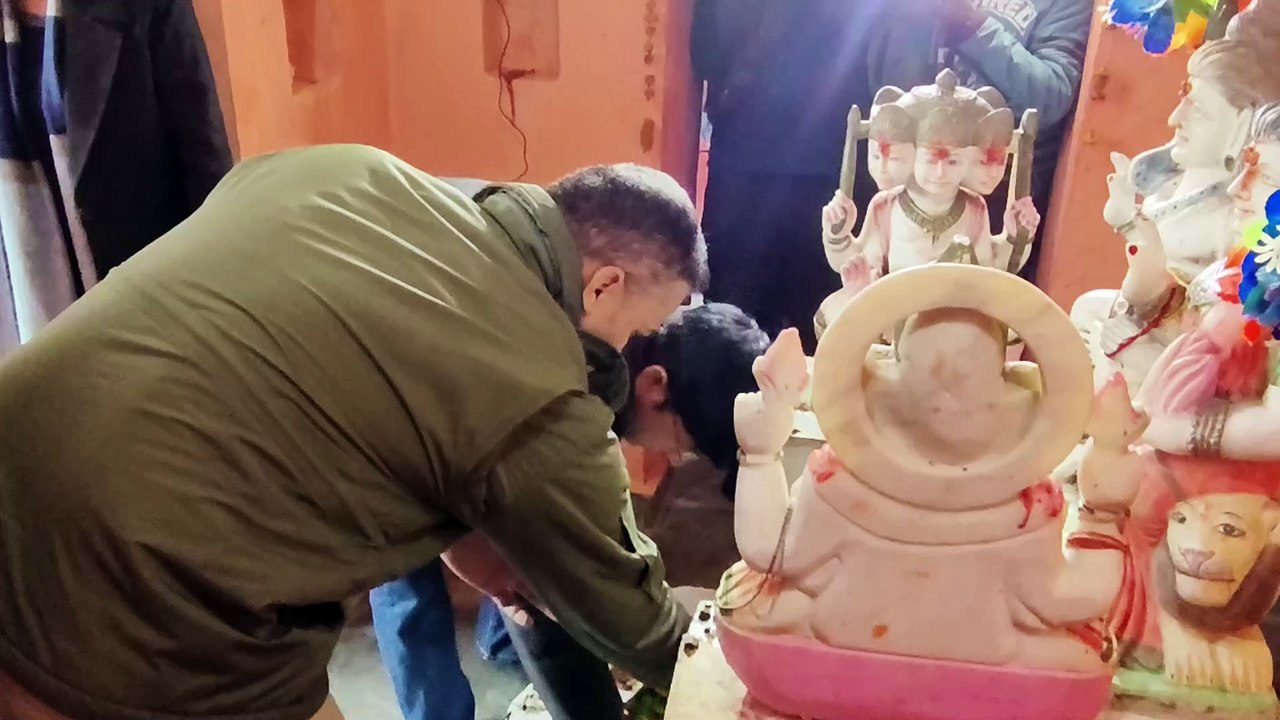 ASI संरक्षित चंद्रेश्वर महादेव मंदिर का होगा सौंदर्यकरण, DM और SP ने किया दौरा, मुस्लिम बाहुल्य गांव में सतयुग काल से बना हुआ है मंदिर, 84 बीघा में से सिर्फ 19 बीघा भूमि ही मंदिर की बची है