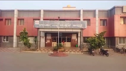 ಹೆಚ್​ಡಿ ಕೋಟೆ ತಾಲೂಕಿನ ಗ್ರಾಮವೊಂದರ ಚರಂಡಿಯಲ್ಲಿ ನವಜಾತ ಶಿಶು ಪತ್ತೆ : ಸರ್ಕಾರಿ ಆಸ್ಪತ್ರೆಗೆ ರವಾನೆ