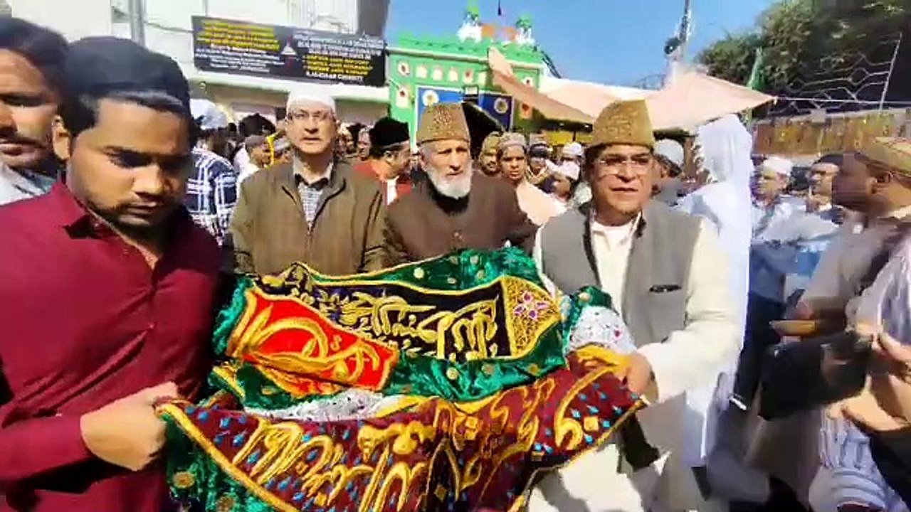 813 उर्स-: जम्मू कश्मीर के मुख्यमंत्री उमर अब्द...