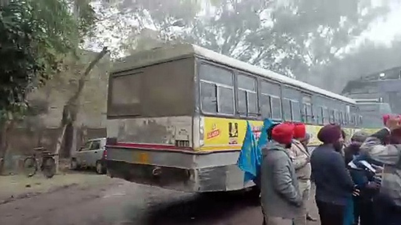 ਪੰਜਾਬ ਵਿੱਚ 3 ਦਿਨ ਤੱਕ ਨਹੀਂ ਚੱਲਣਗੀਆਂ ਬੱਸਾਂ, 3 ਦਿਨਾਂ ਤੱਕ ਹੜਤਾਲ 'ਤੇ ਰੋਡਵੇਜ਼ ਬੱਸਾਂ ਦੇ ਮੁਲਾਜ਼ਮ