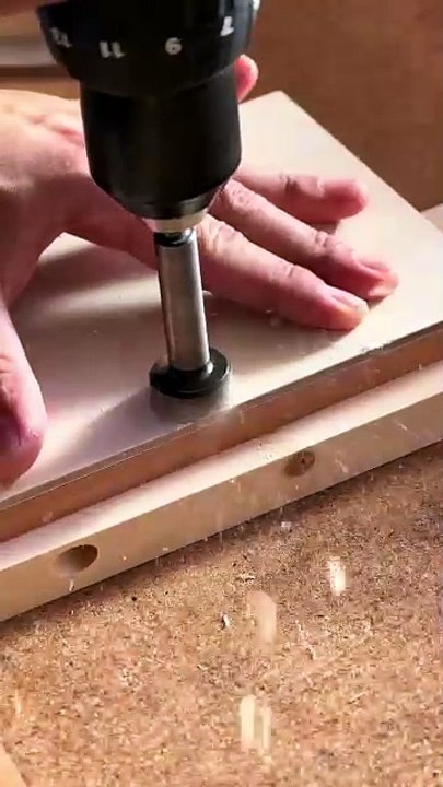 "Adjustable Angle Circular Saw Guide Idea"-project2025-👍😁-#Woodworking #DIY #Jig #WoodworkingTips #CircularSaw