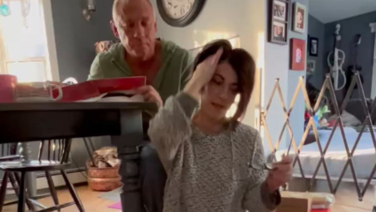 Siblings team up to surprise their parents with a trip to Portugal