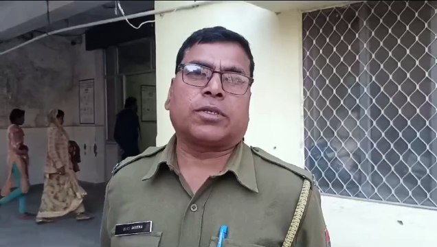 अनियंत्रित बाइक पोल से टकराई, हादसे में बाइक सवार मामा भांजे की मौत, एक अन्य युवक घायल