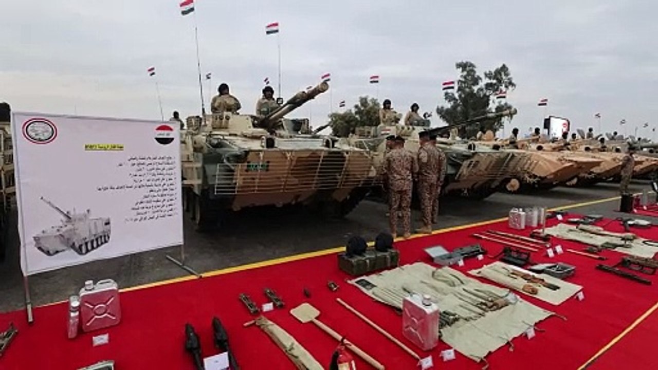 عرض عسكري في بغداد احتفالا بمرور 104 أعوام على تأسيس الجيش