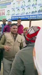 कोटपुतली श्मशान भूमि के रास्ते को लेकर हुआ विवाद , ग्रामीणों ने शव रखकर किया प्रदर्शन