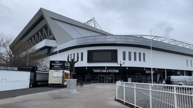 Robins roar towards play-offs: Bristol City 1-0 Derby County