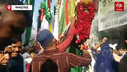 'ધુમ દાદા કી ધુમ બુખારી કી', અમદાવાદથી નીકળ્યા હઝરત શહીદ પીર મહેમુદ શાહ બુખારીના નિશાન