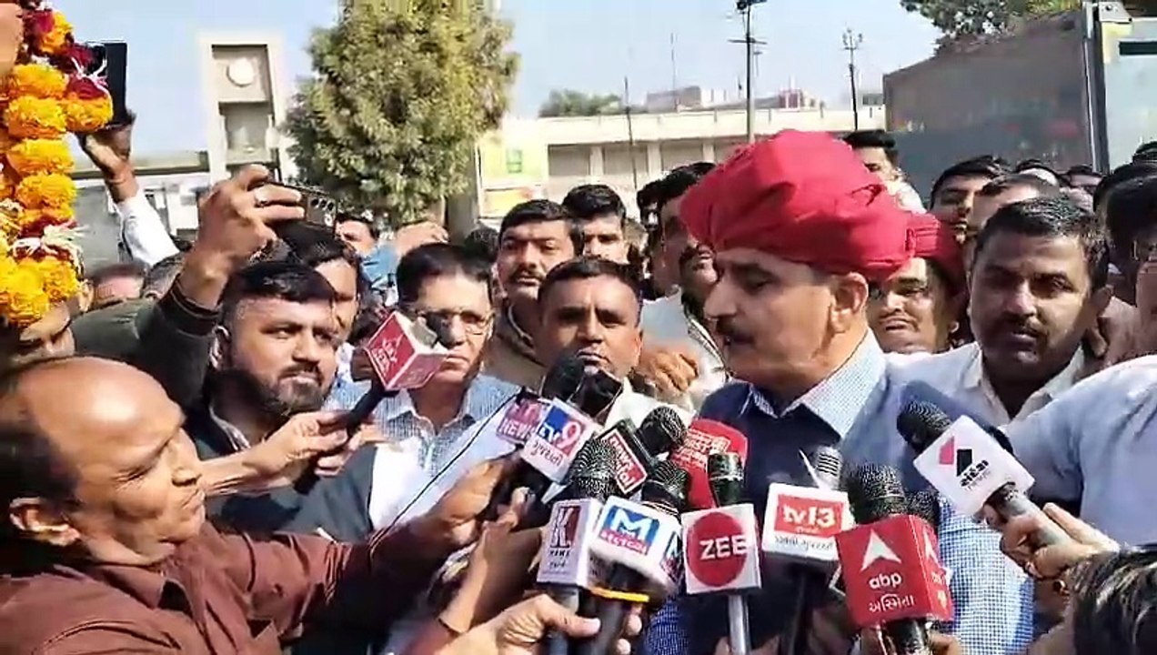 Bulldozer celebration: BJP LEADERS CELEBRATE VAV-THARAD SEPARATION: SHANKAR CHAUDHARY SAYS...
