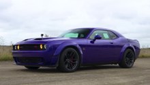 DRAG RACE I V10 Dodge Viper v V8 Challenger
