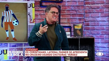 Provocou? Ex-Corinthians, Fagner usa chuteira verde na apresentação no Cruzeiro