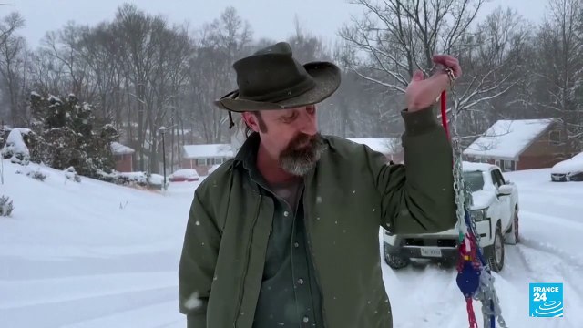 Tormenta de nieve en EE. UU. deja vuelos cancelados, cortes de energía y carreteras bloqueadas
