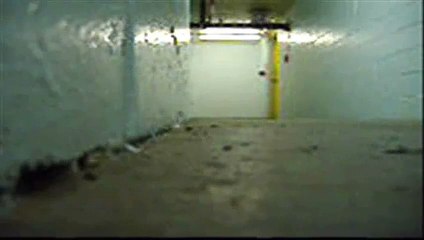 Sub Basement Mini-Putt - DO TRY THIS AT HOME