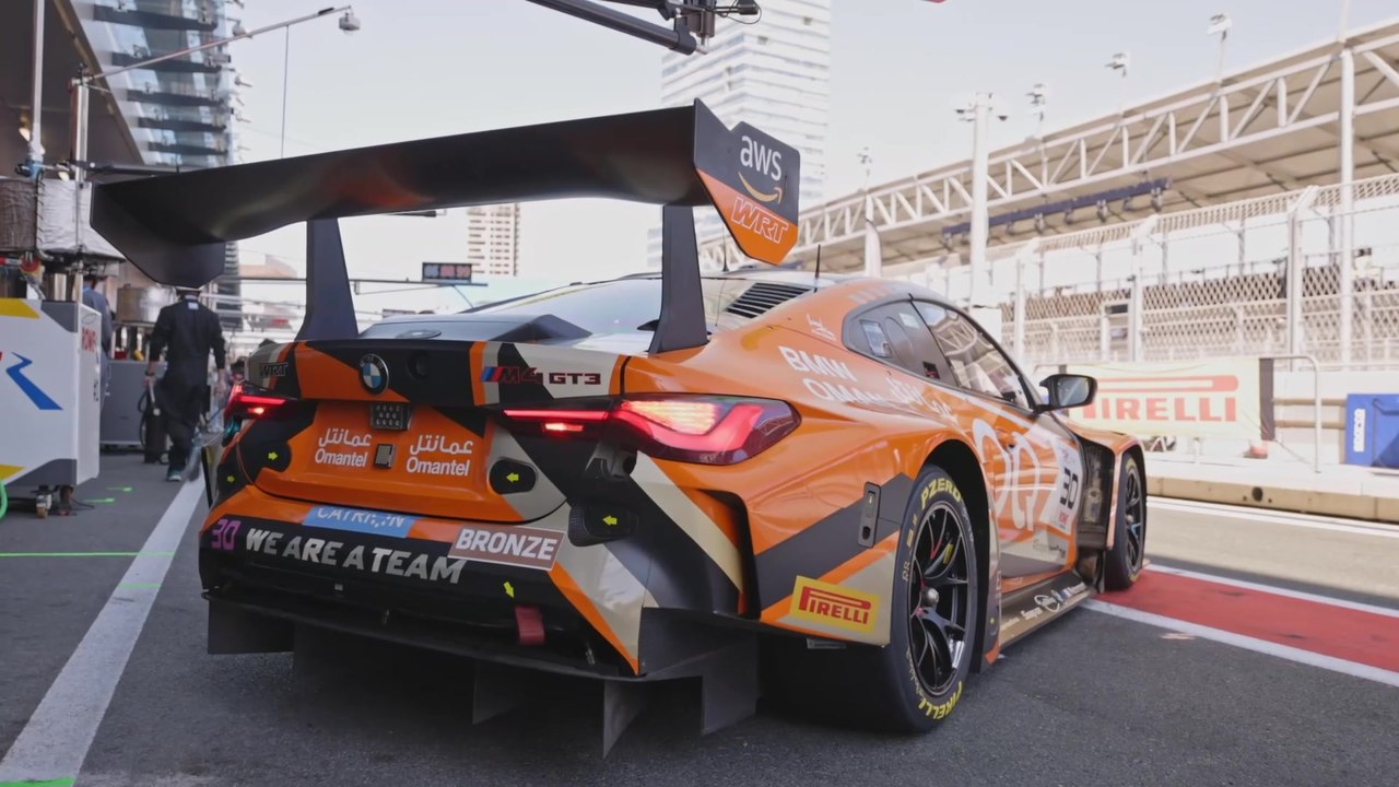 Fanatec GT World Challenge Europe Powered by AWS 6 Hours of Jeddah - Qualifying. Garages and pit lane