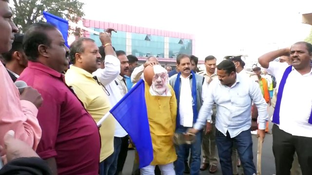 ಮೈಸೂರು ಬಂದ್‌ ಗೆ ಮಿಶ್ರ ಪ್ರತಿಕ್ರಿಯೆ : ನಗರದಲ್ಲಿ ಬಿಗಿ ಪೋಲೀಸ್‌ ಬಂದೋಬಸ್ತ್