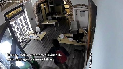 Firenze, ladro arrestato durante un furto nell'agenzia immobiliare