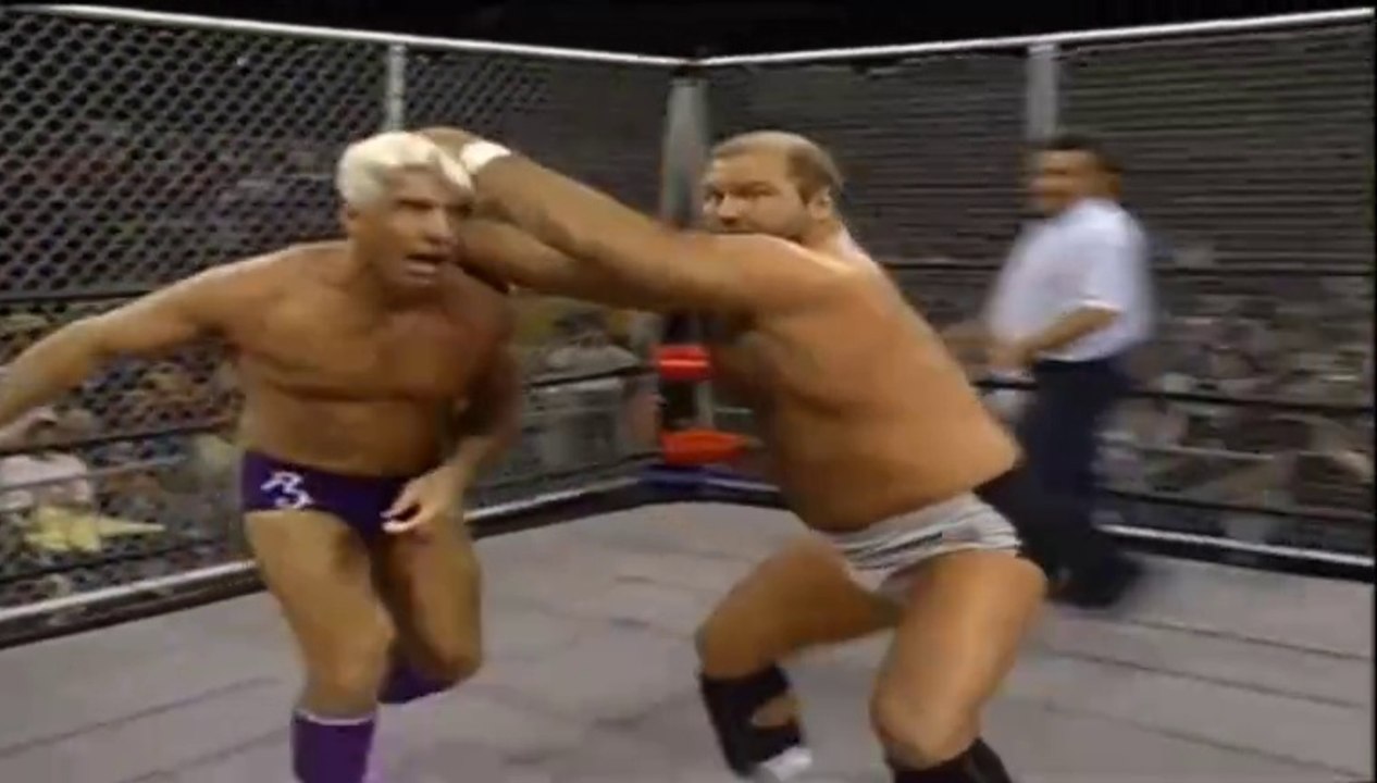 WCW Monday Nitro 10.09.1995 - Ric Flair vs Arn Anderson (Steel Cage Match)