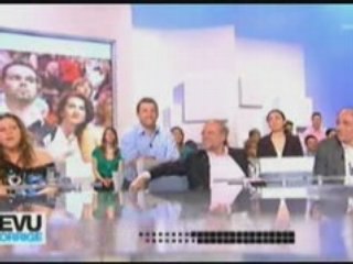 CINDY SANDER SE FAIT INSULTER COMME UNE CLOCHARDE MDR