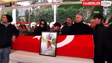 Tuğçe Tayfur babasının cenazesinde küfürler etmişti! Yeğeni Şirin Gözalıcı olayla ilgili konuştu