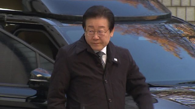 이재명, 올해 첫 '대장동 특혜 재판' 묵묵부답 출석 / YTN