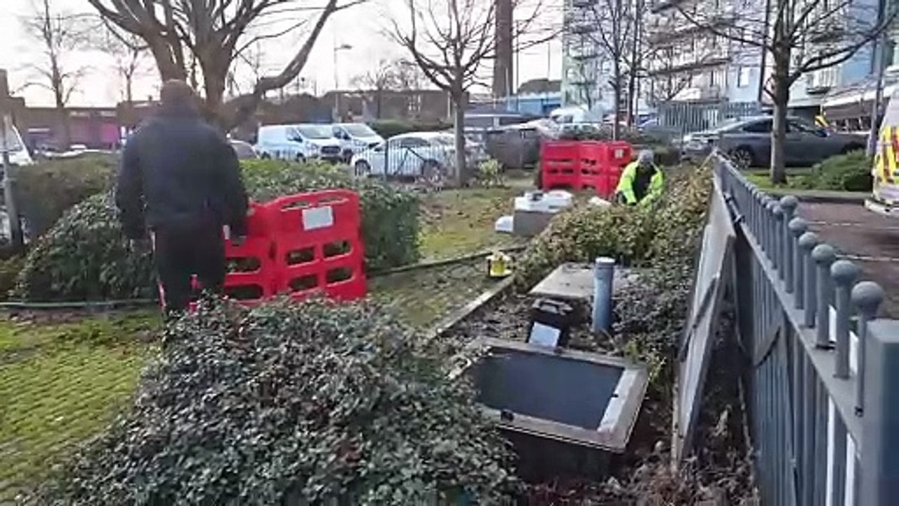 Wave Close Flats have been without water for some time but fingers crossed it may be back on tonight.