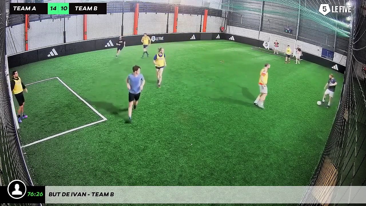 But de Ivan - Team B
